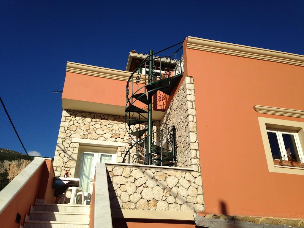 Alipa Beach Apartment باليوكاستريتسا المظهر الخارجي الصورة