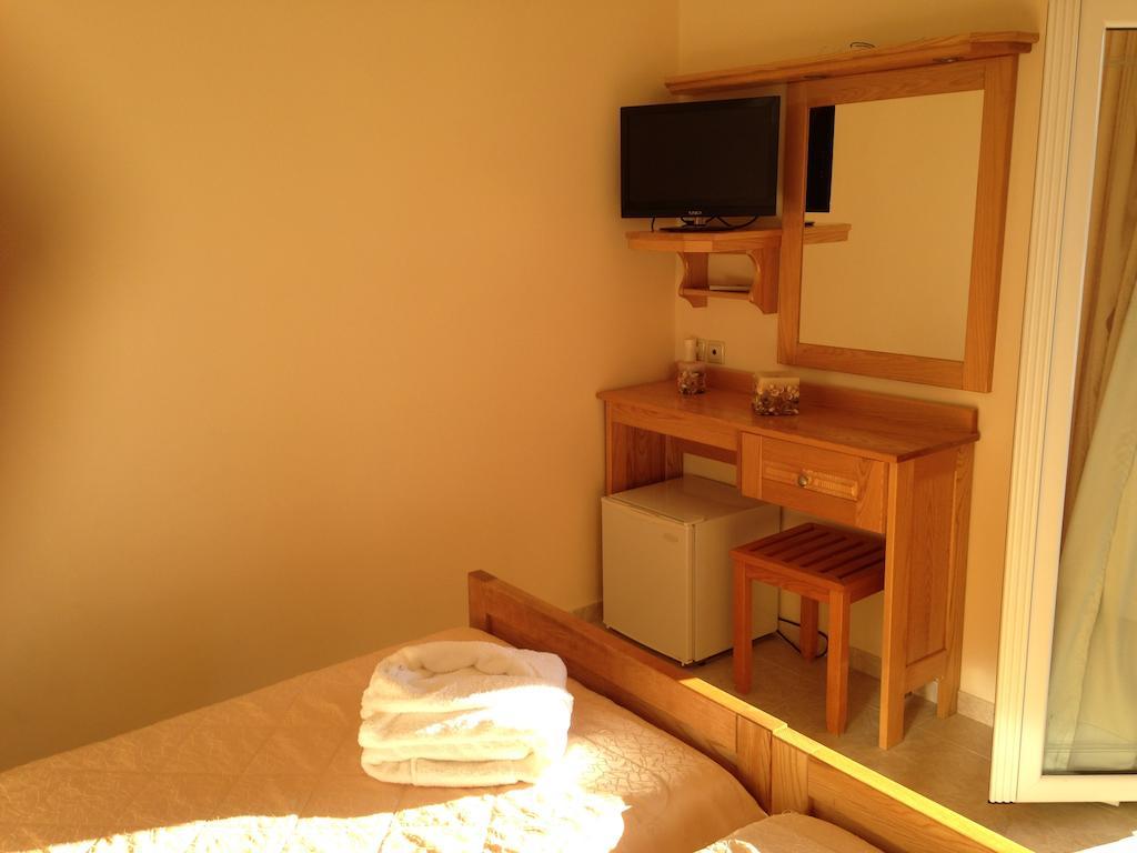 Alipa Beach Apartment باليوكاستريتسا الغرفة الصورة
