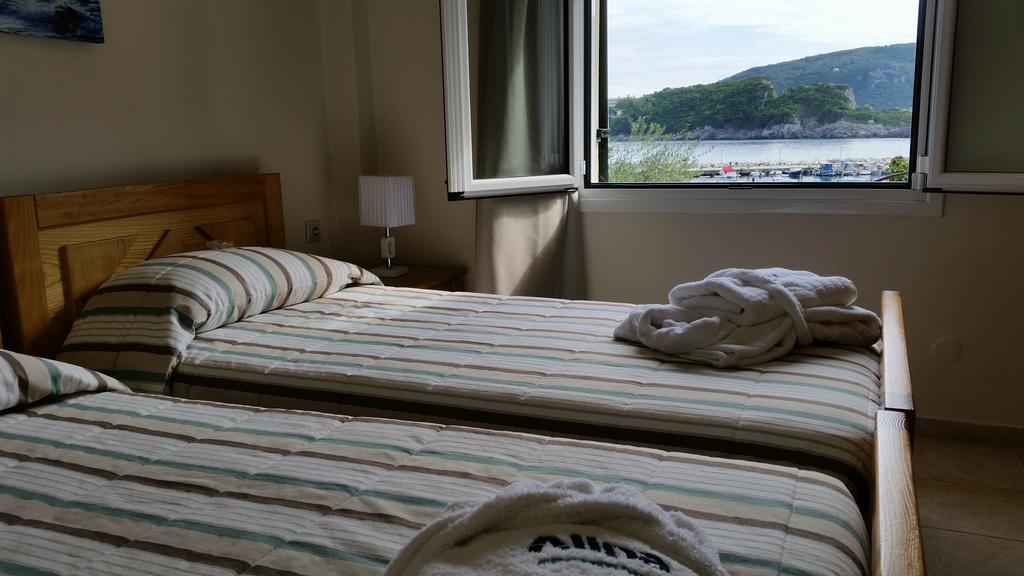 Alipa Beach Apartment باليوكاستريتسا الغرفة الصورة